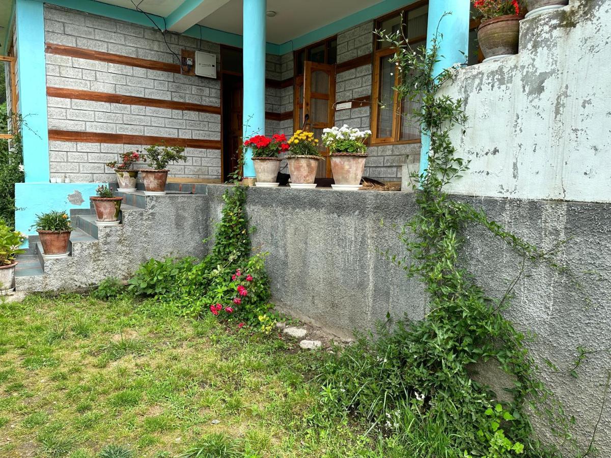 Jal-Vayu Cottages มะนาลี ภายนอก รูปภาพ